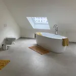 L'authentique Nyaraló *