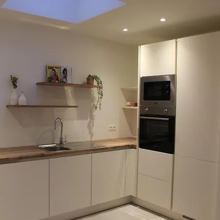 בית נופש L'authentique לה רושה - אן - ארדן